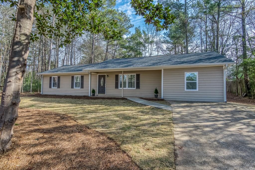 4 bedroom, 3 bathroom, 1,670 sq ft single family residence sold at 4157 Brownsville Road, Powder Springs, GA 30127