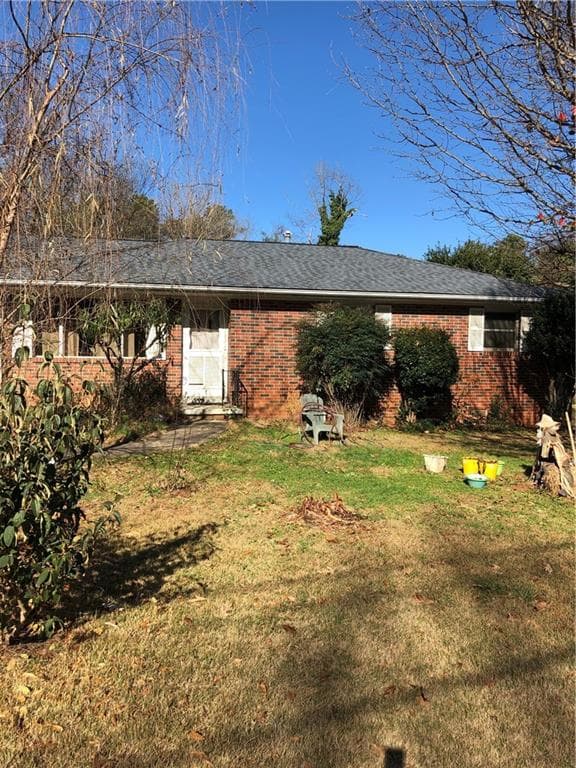 4 bedroom, 2 bathroom, 1,745 sq ft single family residence sold at 768 Walnut Circle, Marietta, GA 30060