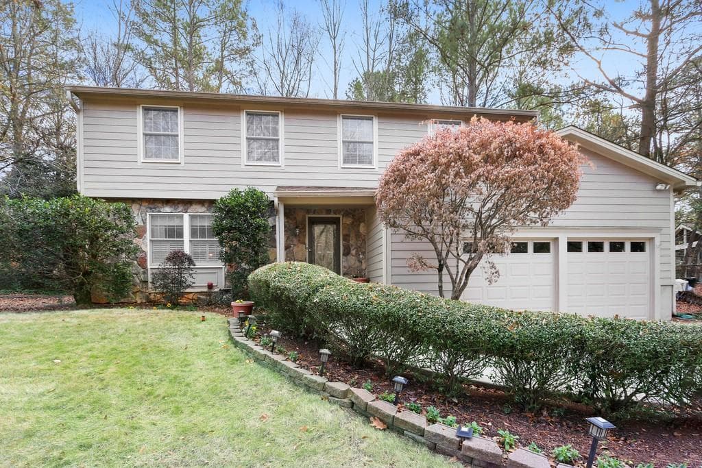 255 Roswell Farms Road, Roswell, GA 30075 — most recent listing photo