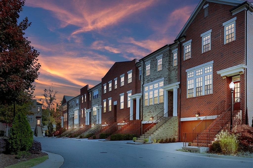 1184 Holly Avenue 30, Dunwoody, GA 30338 — most recent listing photo