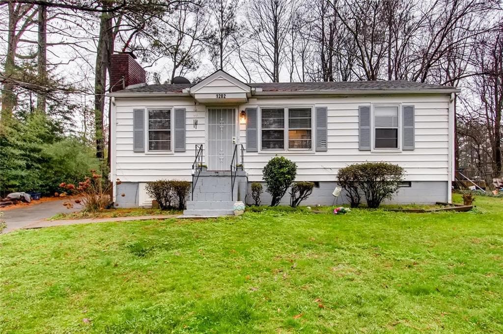 2 bedroom, 1 bathroom, 864 sq ft single family residence sold at 1282 Andrews Drive, Marietta, GA 30062