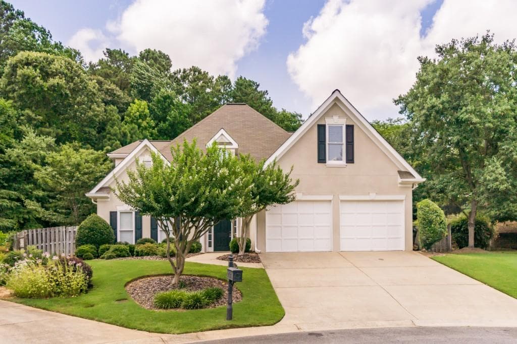 4 bedroom, 3 bathroom, 3,840 sq ft single family residence sold at 3800 Mine Creek Lane, Marietta, GA 30062