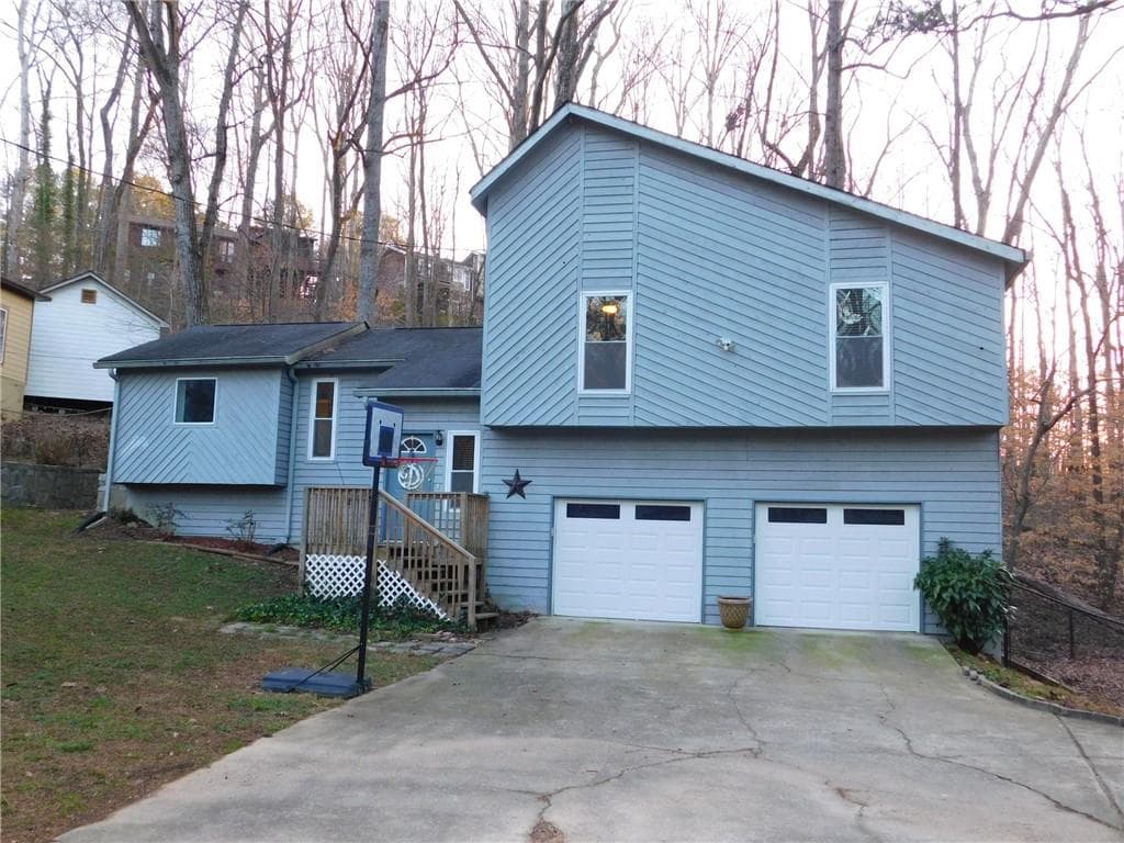 4 bedroom, 3 bathroom, 2,388 sq ft single family residence sold at 850 Reed Road, Smyrna, GA 30082