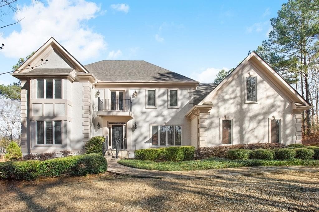 5 bedroom, 6 bathroom, 4,270 sq ft single family residence sold at 7485 S Spalding Lake Drive, Sandy Springs, GA 30350