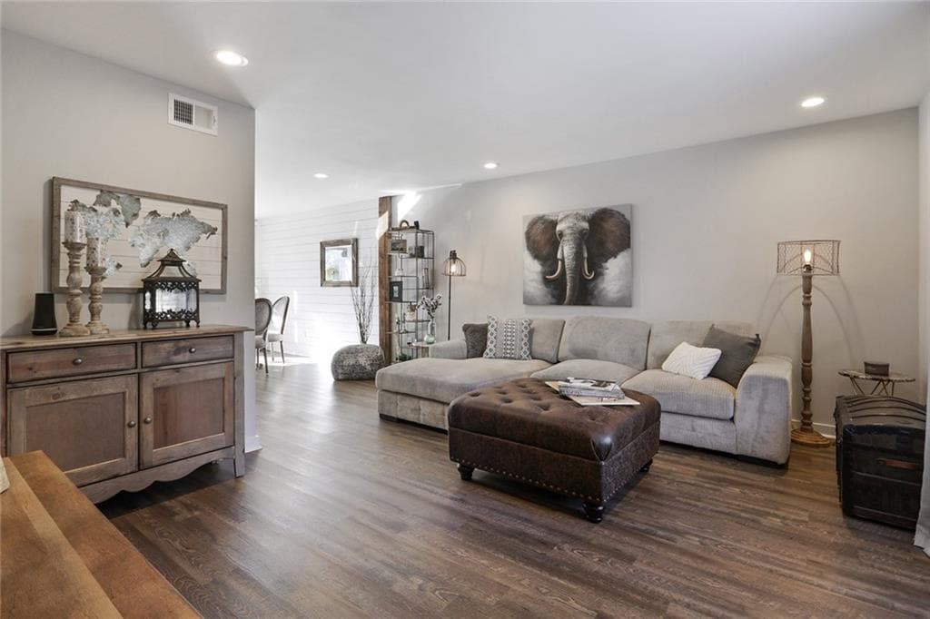 6306 Park Avenue, Atlanta, GA 30342 — most recent listing photo