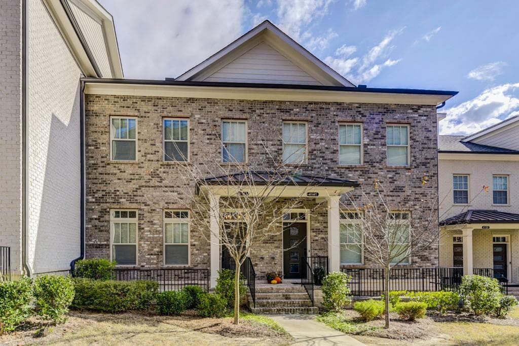 3 bedroom, 4 bathroom, 2,237 sq ft townhouse sold at 4143 Township Parkway, Atlanta, GA 30342
