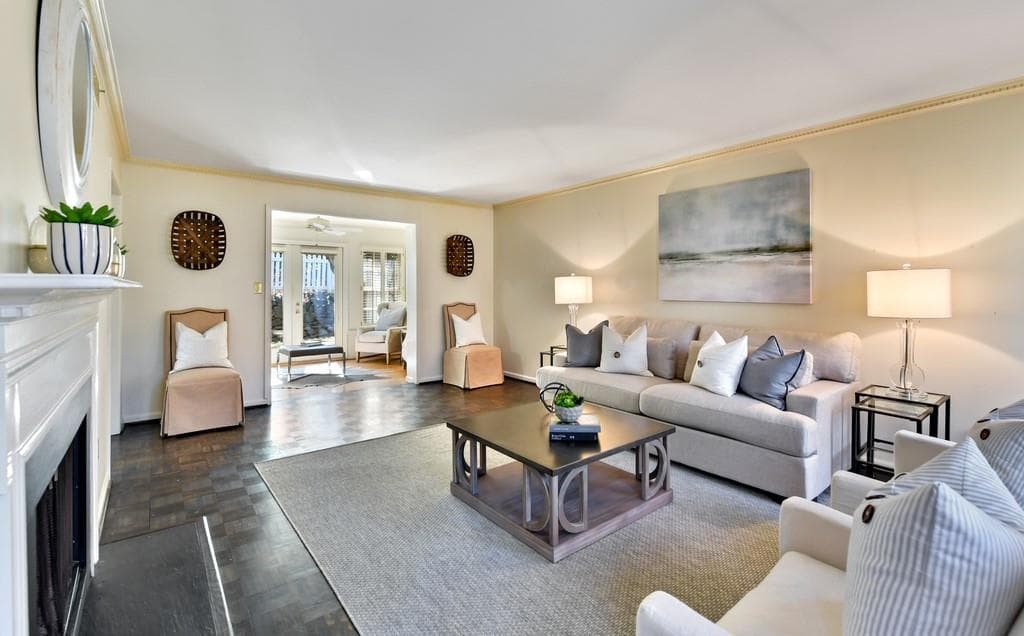 989 Moores Mill Road, Atlanta, GA 30327 — most recent listing photo