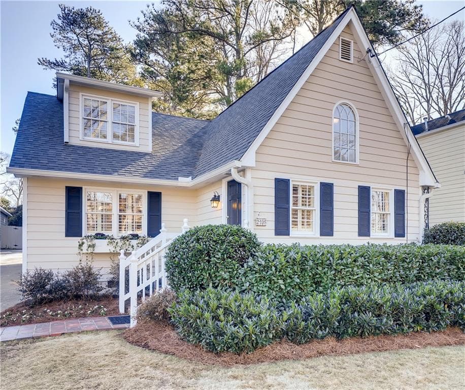 4 bedroom, 4 bathroom, 2,971 sq ft single family residence sold at 2195 Edison Avenue, Atlanta, GA 30305
