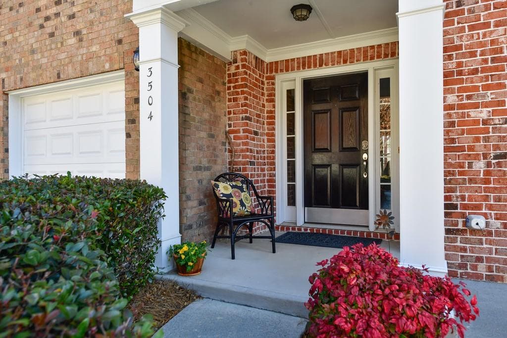 2 bedroom, 3 bathroom, 1,833 sq ft townhouse sold at 3504 Chattahoochee Summit Lane, Atlanta, GA 30339