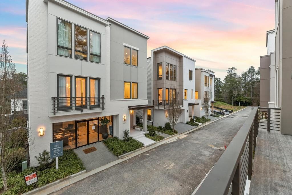 4 bedroom, 5 bathroom, 3,794 sq ft single family residence sold at 4005 Hazel Nut Lane, Atlanta, GA 30342