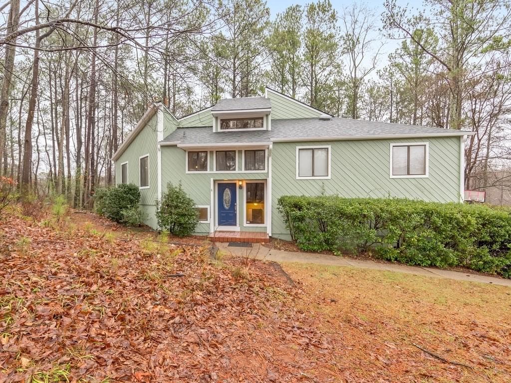 4 bedroom, 3 bathroom, 3,068 sq ft single family residence sold at 1176 Stream View Way, Marietta, GA 30062
