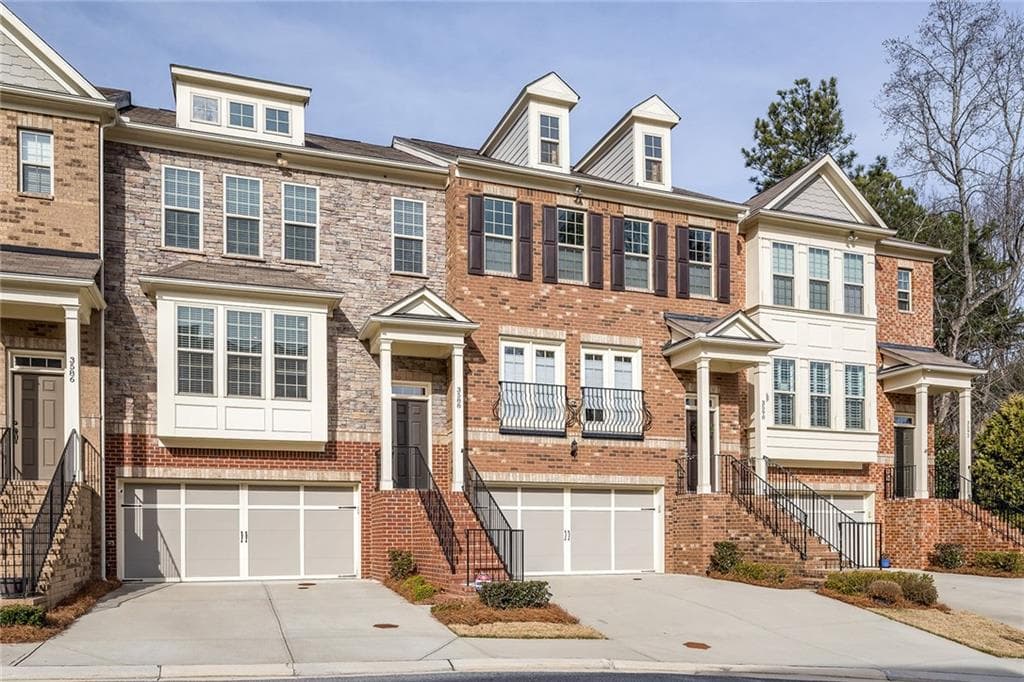3 bedroom, 4 bathroom, 2,510 sq ft townhouse sold at 3588 Adelaide Crossing, Brookhaven, GA 30319