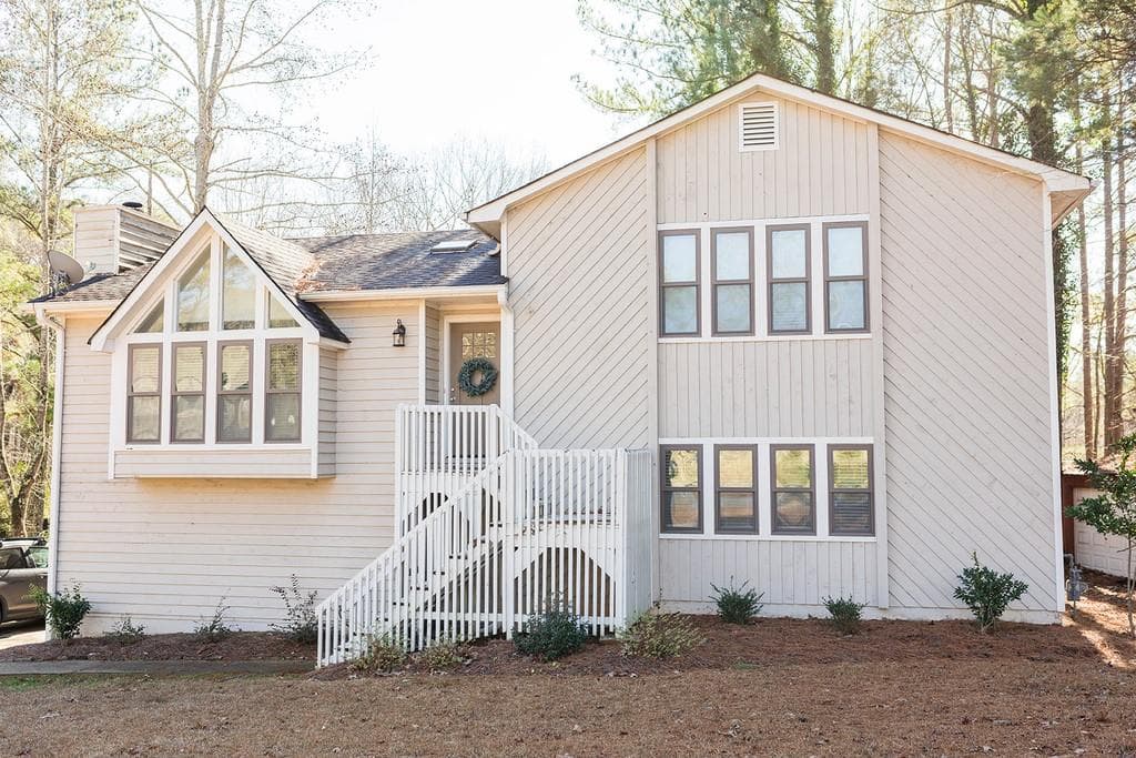 4 bedroom, 3 bathroom, 2,256 sq ft single family residence sold at 800 Emerald Chase, Powder Springs, GA 30127