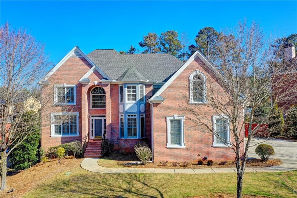 6 bedroom, 4 bathroom, 5,941 sq ft single family residence sold at 4745 Prestbury Drive, Suwanee, GA 30024