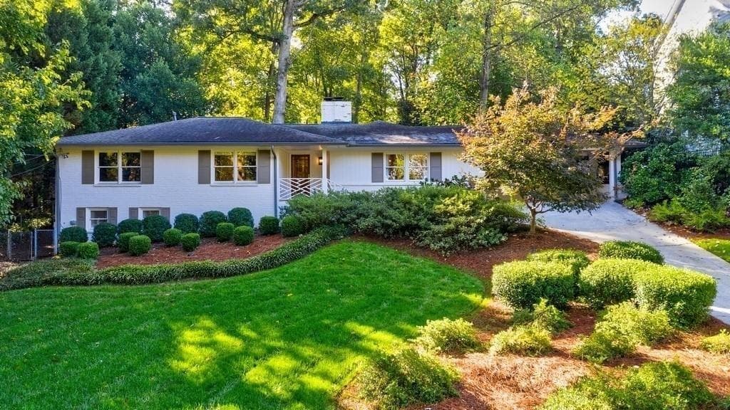 4 bedroom, 3 bathroom, 2,813 sq ft single family residence sold at 3954 Sheldon Drive, Atlanta, GA 30342
