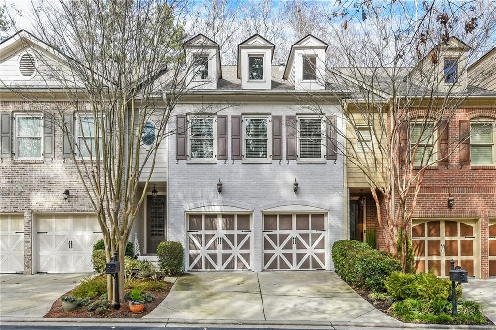 3 bedroom, 4 bathroom, 2,400 sq ft townhouse sold at 2642 Long Pointe, Roswell, GA 30076