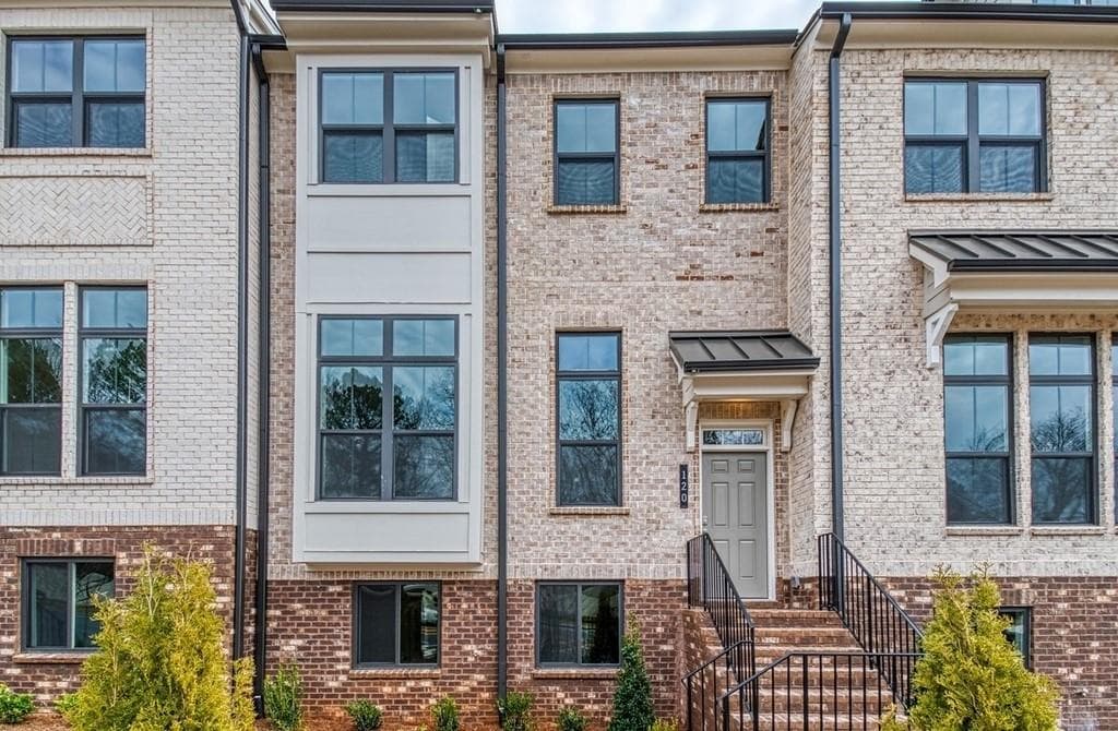 120 Fairview Circle, Roswell, GA 30076 — most recent listing photo