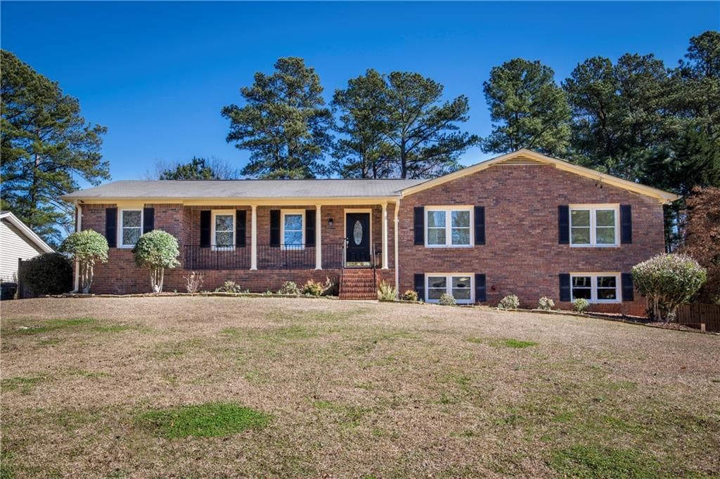 3 bedroom, 2 bathroom, 1,906 sq ft single family residence sold at 3060 Wendlock Drive, Marietta, GA 30062