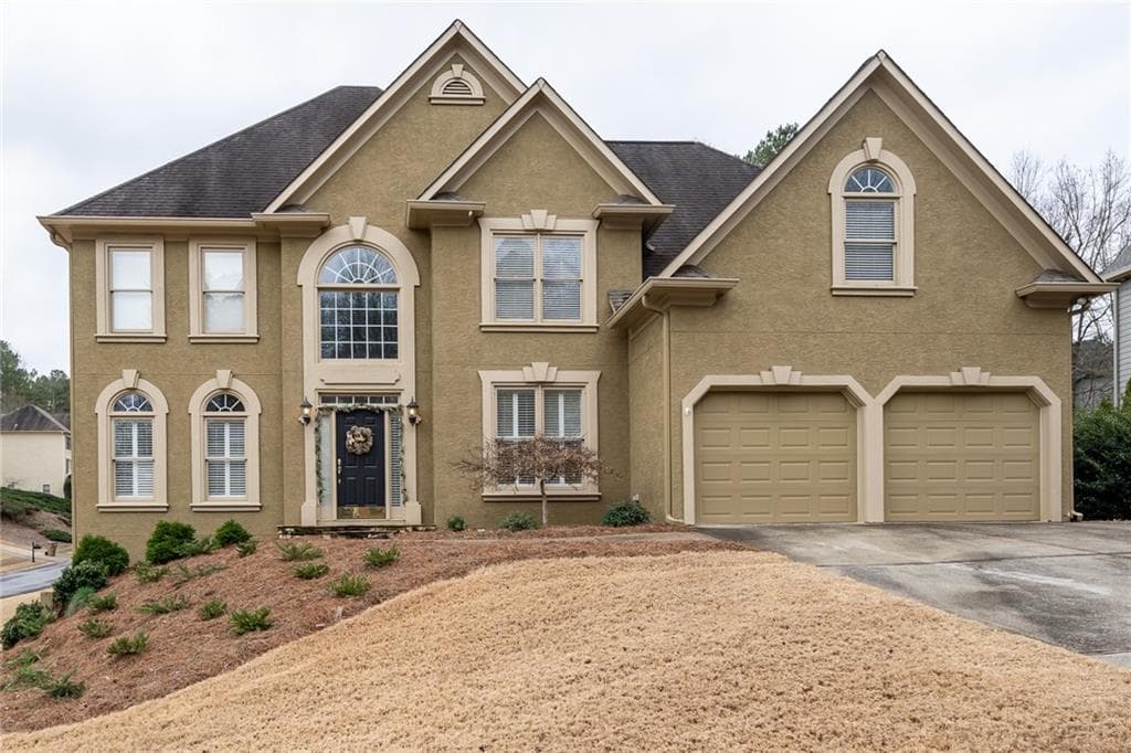 4 bedroom, 3 bathroom, 2,895 sq ft single family residence sold at 5032 Winding Hills Lane, Woodstock, GA 30189