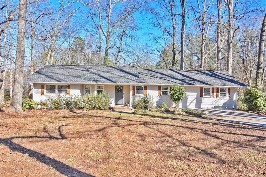 4 bedroom, 3 bathroom, 1,671 sq ft single family residence sold at 3645 Rock Springs Drive, Smyrna, GA 30082