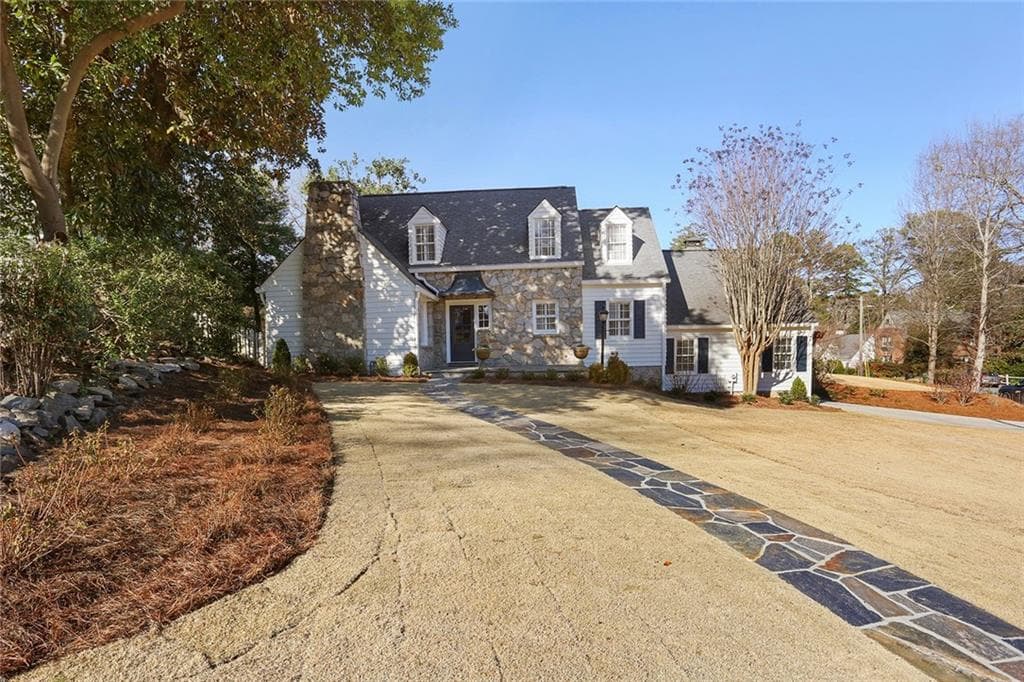4 bedroom, 4 bathroom, 2,806 sq ft single family residence sold at 500 Pine Tree Drive, Atlanta, GA 30305