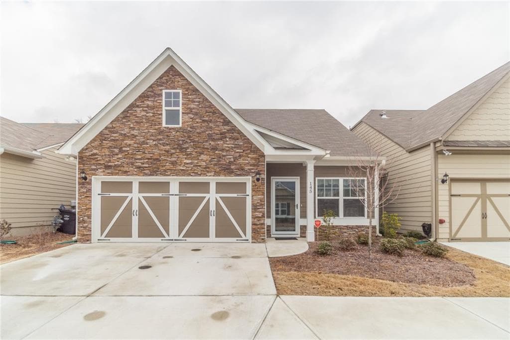 3 bedroom, 3 bathroom, 2,000 sq ft condominium sold at 145 Point View Drive, Canton, GA 30114