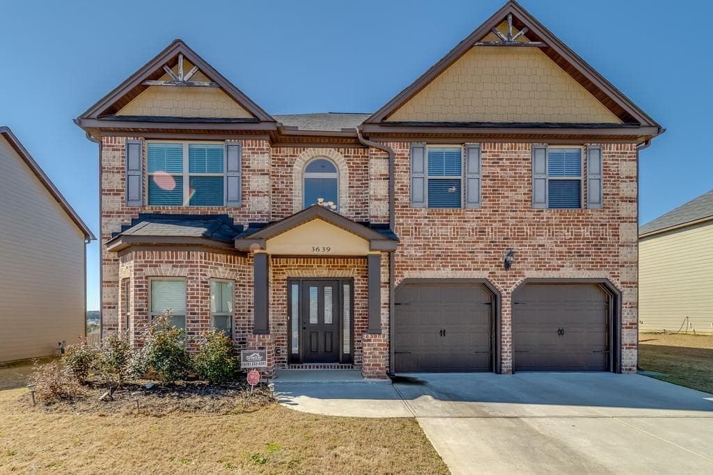 4 bedroom, 3 bathroom, 2,564 sq ft single family residence sold at 3639 LAKE END Drive, Loganville, GA 30052
