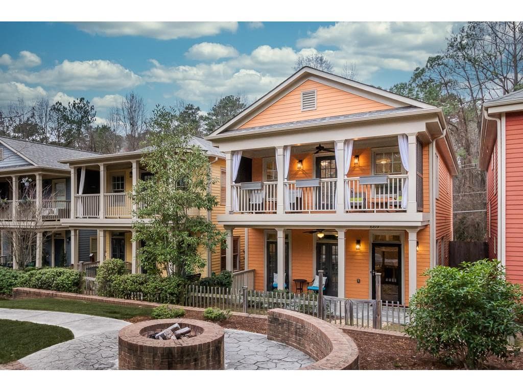 689 Holcomb Bridge Road, Norcross, GA 30071 — most recent listing photo