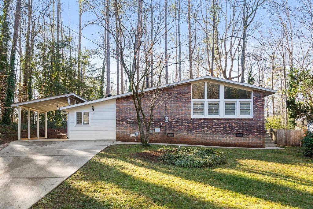 3 bedroom, 1 bathroom, 1,265 sq ft single family residence sold at 3139 Hollywood Drive, Decatur, GA 30033