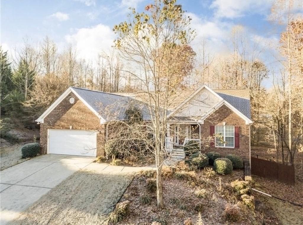 3 bedroom, 2 bathroom, 1,906 sq ft single family residence sold at 97 Shepherds Court, Jefferson, GA 30549