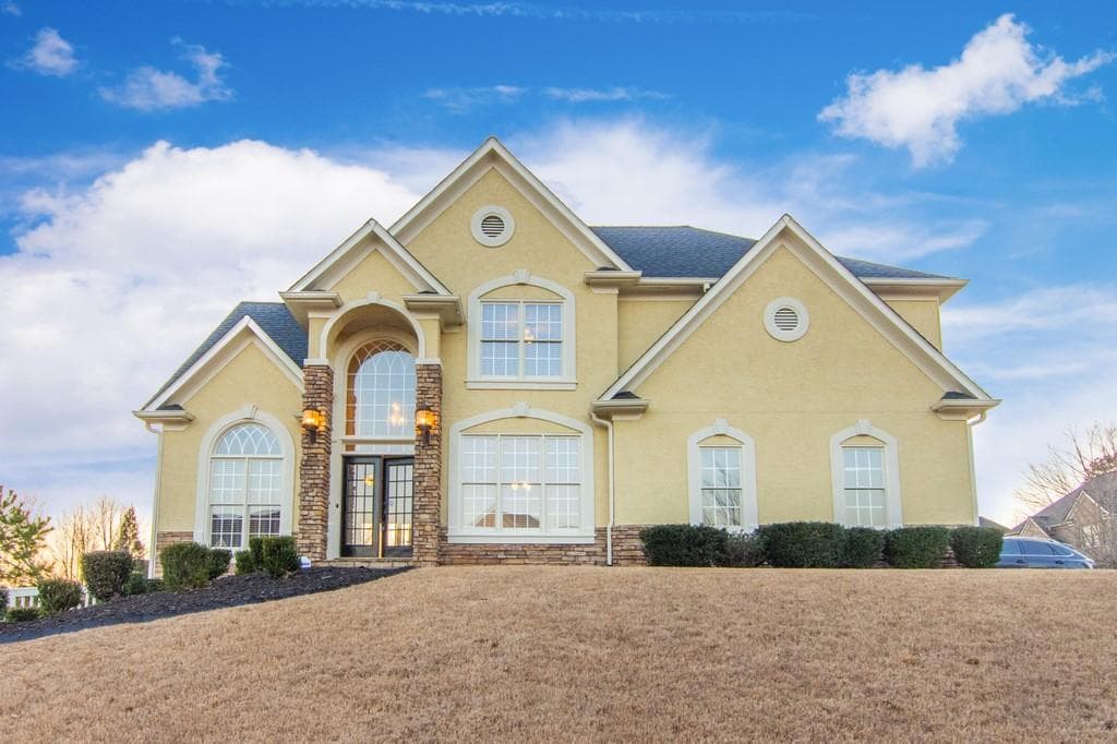 4 bedroom, 3 bathroom, 2,322 sq ft single family residence sold at 315 Walnut Hills Crossing, Canton, GA 30114