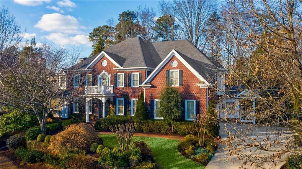 6 bedroom, 7 bathroom, 8,437 sq ft single family residence sold at 2774 Long Grove Drive, Marietta, GA 30062