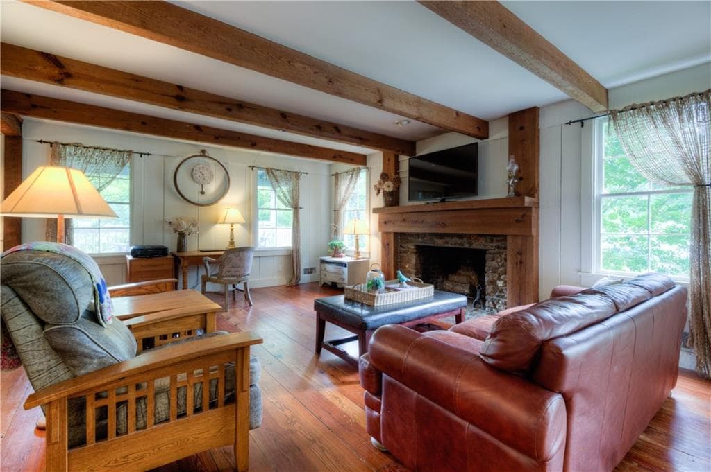 3 bedroom, 3 bathroom, 3,194 sq ft single family residence sold at 698 Chestnut Hill Road, Marietta, GA 30064