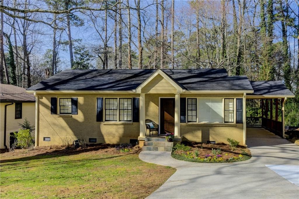 3 bedroom, 2 bathroom, 1,380 sq ft single family residence sold at 1662 Beacon Hill Boulevard, Atlanta, GA 30329