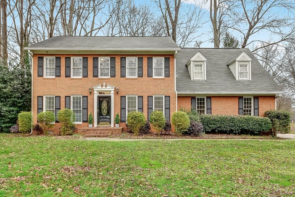 4 bedroom, 3 bathroom, 2,753 sq ft single family residence sold at 2362 Milstead Circle, Marietta, GA 30066