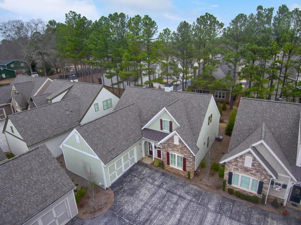 3 bedroom, 3 bathroom, 2,929 sq ft single family residence sold at 2276 Winslow Cottage Circle, Marietta, GA 30062