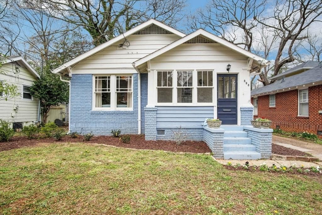 2 bedroom, 2 bathroom, 1,181 sq ft single family residence sold at 898 Edgewood Avenue, Atlanta, GA 30307