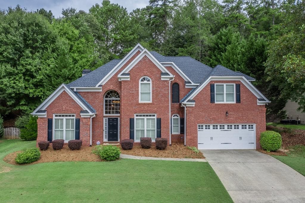 5 bedroom, 3 bathroom, 2,678 sq ft single family residence sold at 7190 Palisades Point, Suwanee, GA 30024