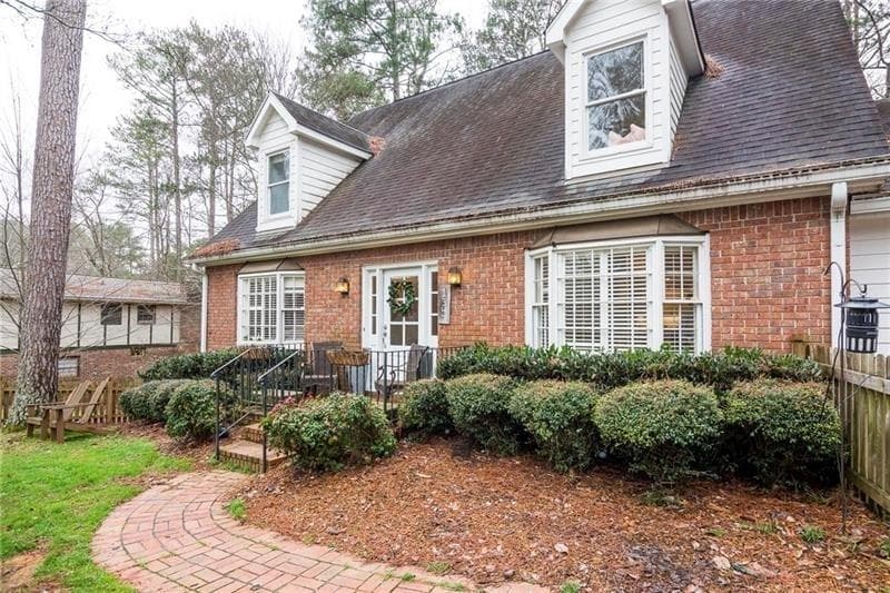 4 bedroom, 4 bathroom, 2,685 sq ft single family residence sold at 1347 Mill Glen Drive, Dunwoody, GA 30338