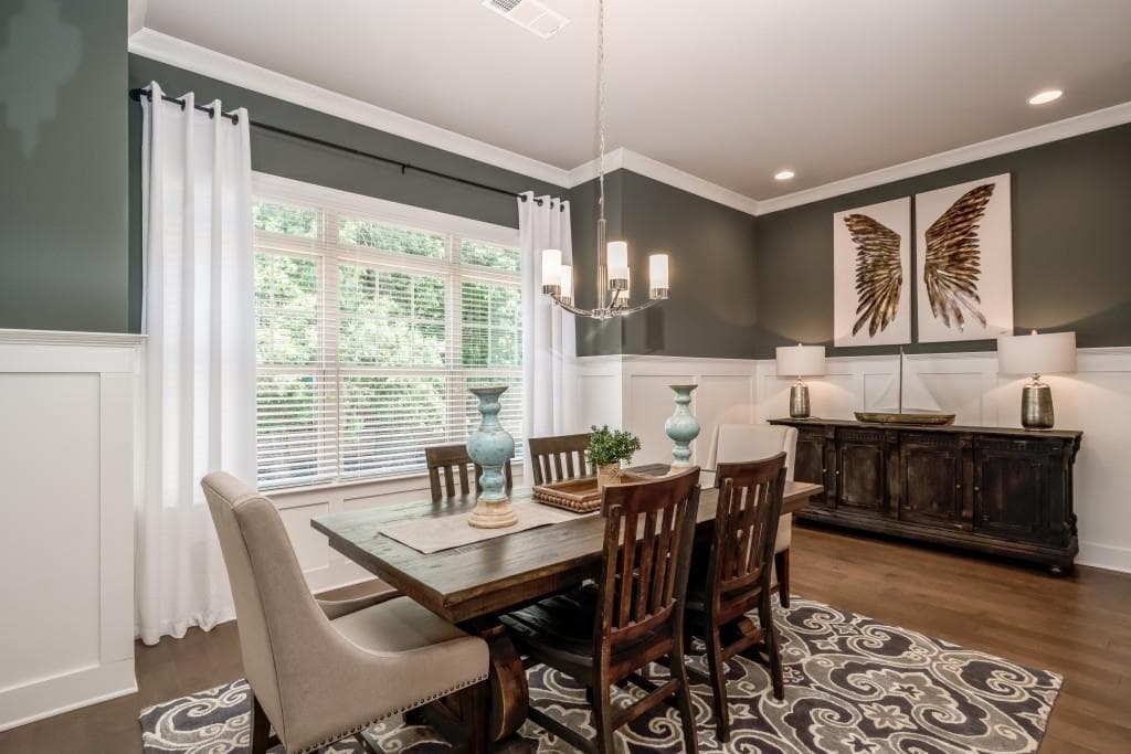 4 bedroom, 4 bathroom, 2,430 sq ft townhouse sold at 3287 Sangster Way 100, Decatur, GA 30032