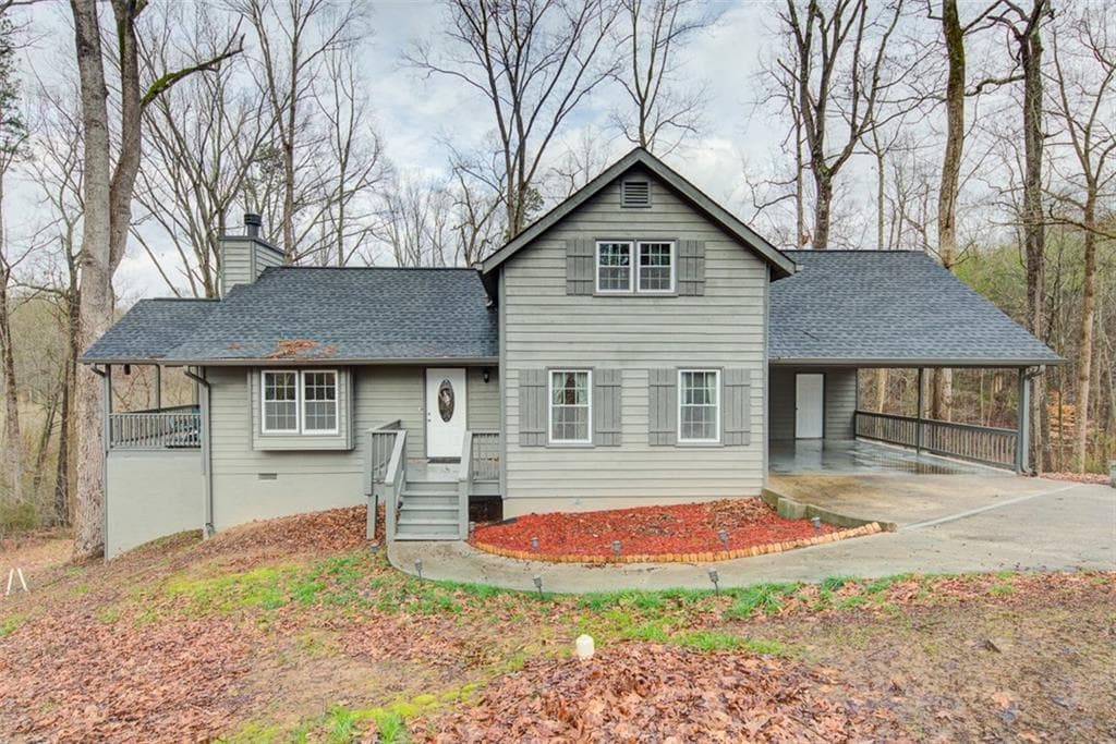 3 bedroom, 2 bathroom, 1,350 sq ft single family residence sold at 4082 Country Lane, Gainesville, GA 30507