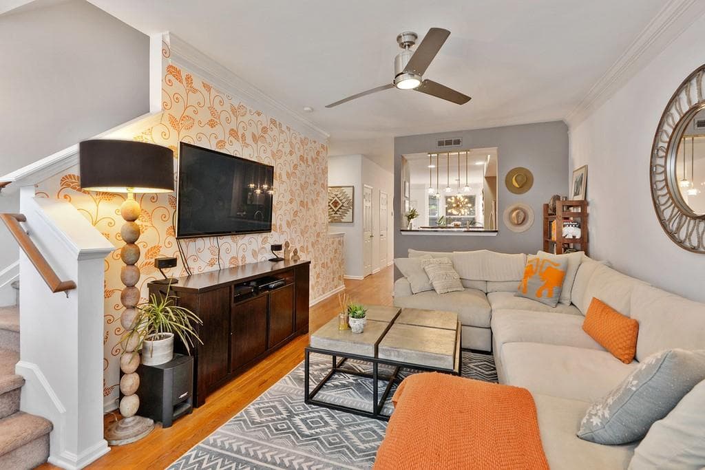 2 bedroom, 3 bathroom, 1,792 sq ft townhouse sold at 951 Glenwood Avenue 1807, Atlanta, GA 30316