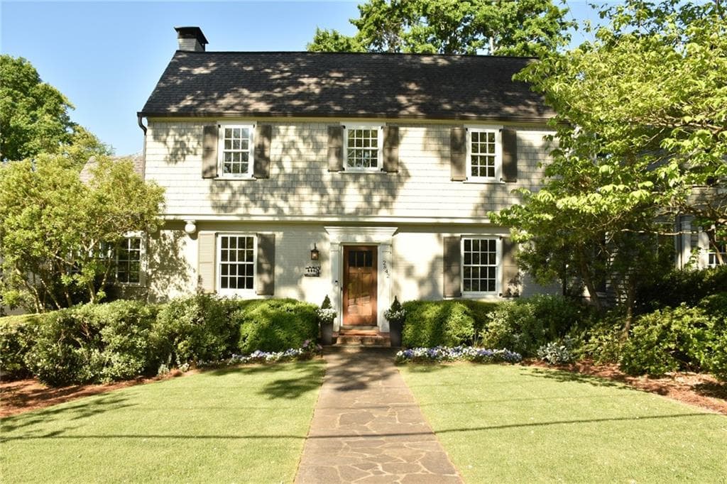 4 bedroom, 4 bathroom, 3,191 sq ft single family residence sold at 2842 N Hills Drive, Atlanta, GA 30305