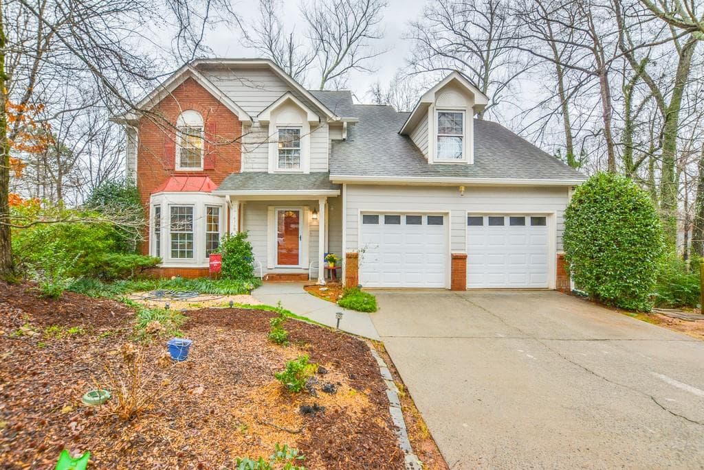670 RUXBURY Court, Suwanee, GA 30024 — most recent listing photo