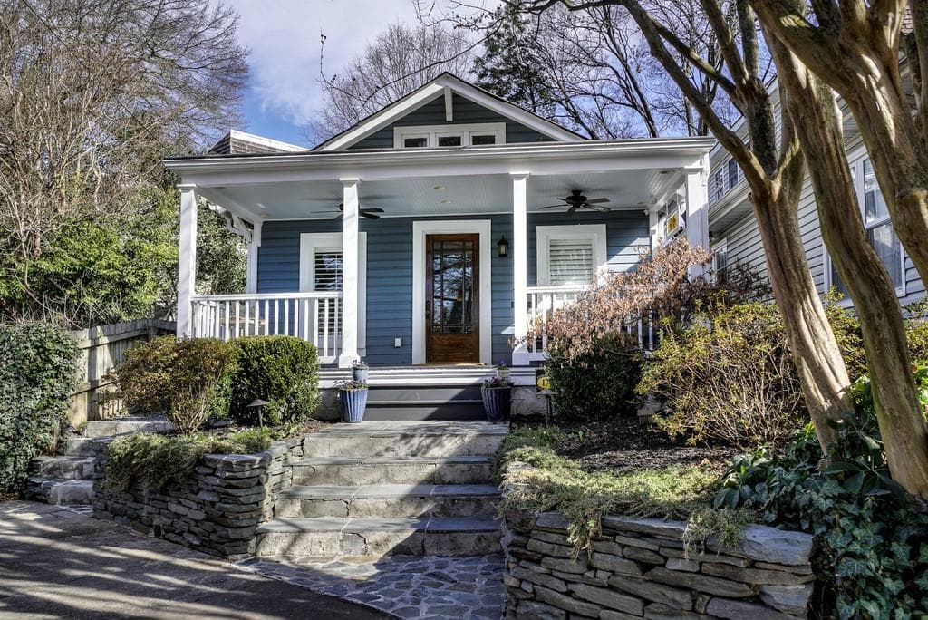 3 bedroom, 3 bathroom, 2,040 sq ft single family residence sold at 179 Battery Place Place, Atlanta, GA 30307