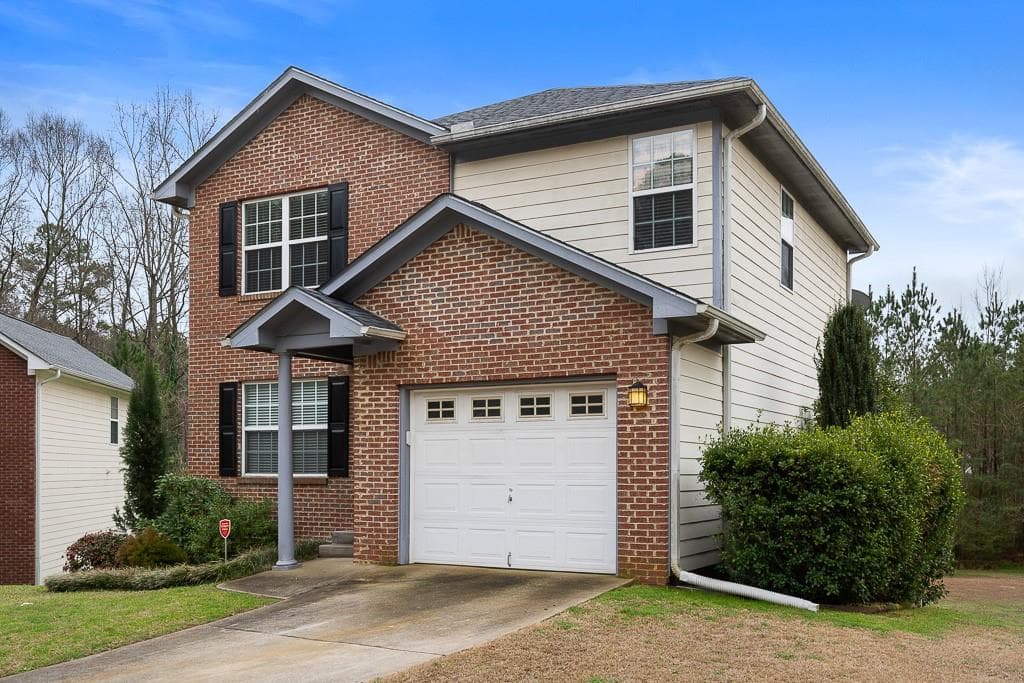 3 bedroom, 2 bathroom, 1,392 sq ft single family residence sold at 2585 Boulder Hill Court, Atlanta, GA 30316