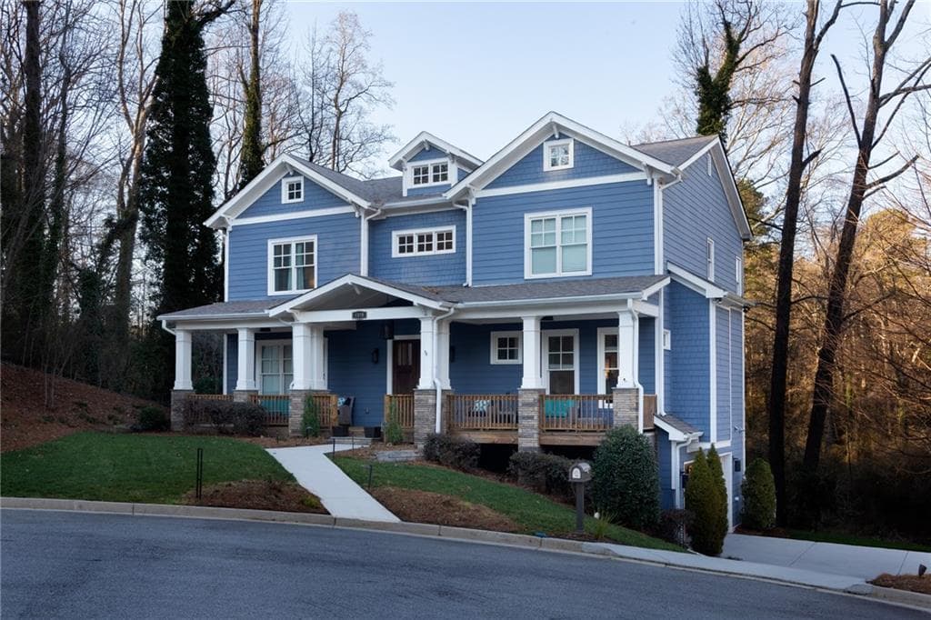 5 bedroom, 4 bathroom, 4,600 sq ft single family residence sold at 1379 Knob Hill Court, Atlanta, GA 30316