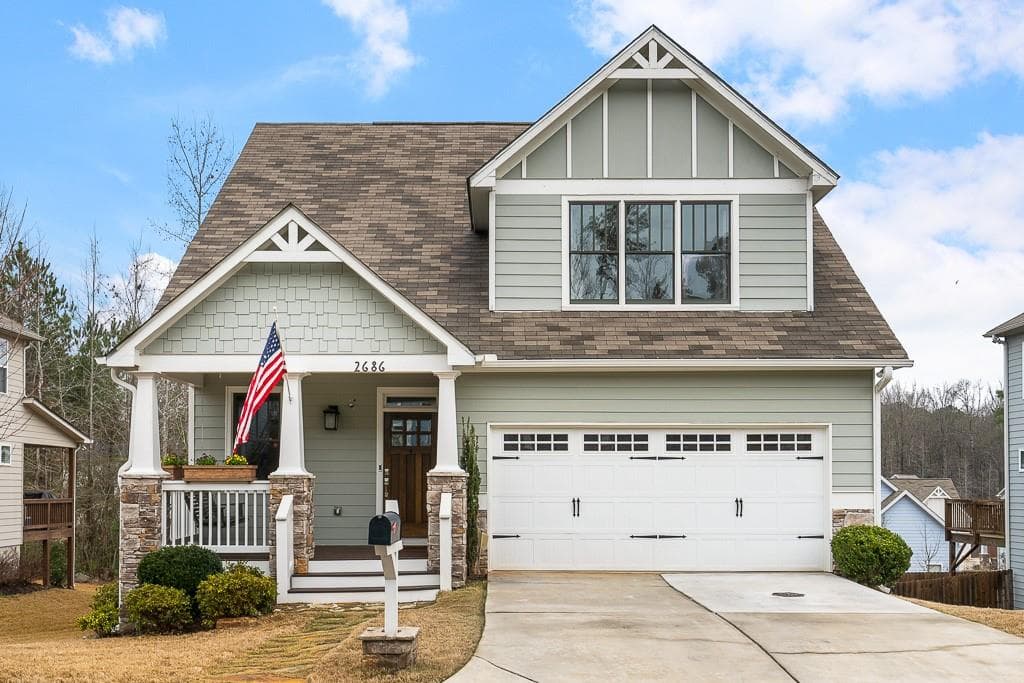 3 bedroom, 3 bathroom, 2,254 sq ft single family residence sold at 2686 Oak Leaf Place, Atlanta, GA 30316