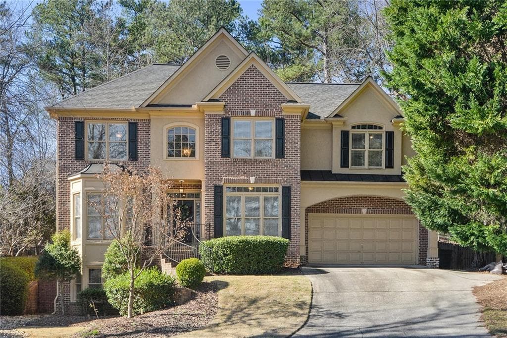 3 bedroom, 3 bathroom, 3,161 sq ft single family residence sold at 5004 Highland Oaks Court, Smyrna, GA 30126