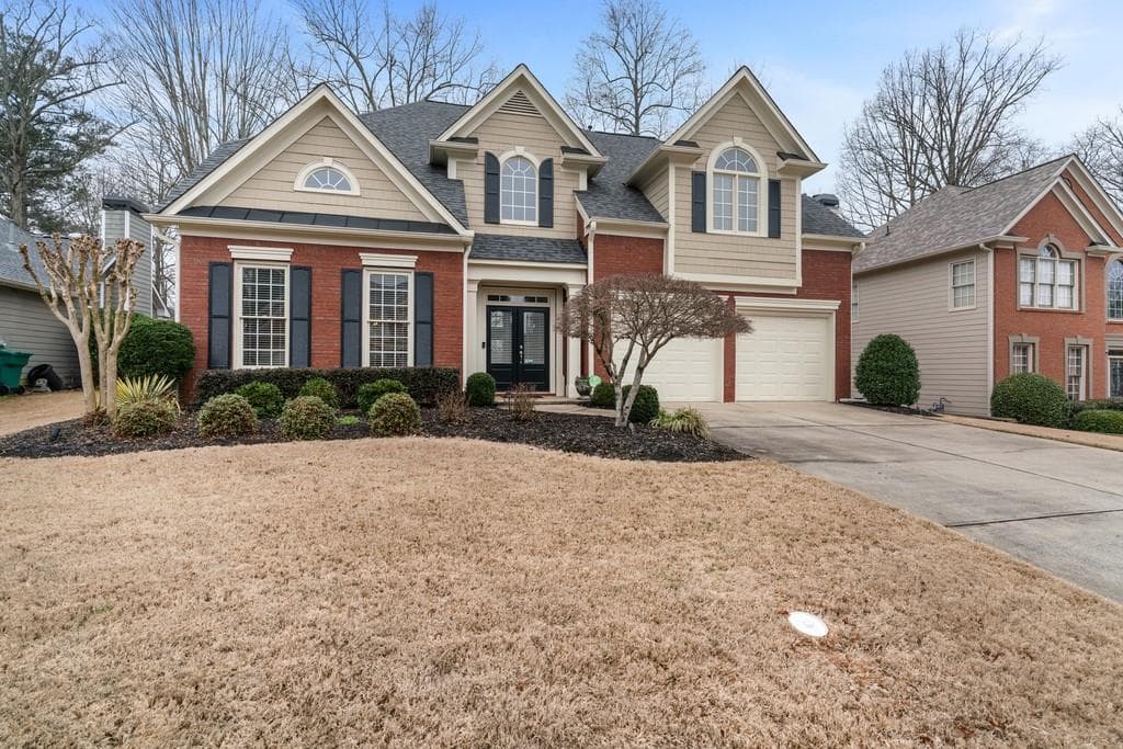 4 bedroom, 3 bathroom, 3,254 sq ft single family residence sold at 1232 Kenway Circle, Smyrna, GA 30082